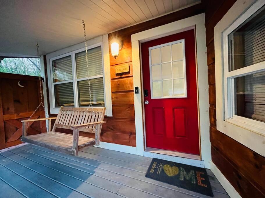 Cozy Cub Mountain Escape Holiday home
