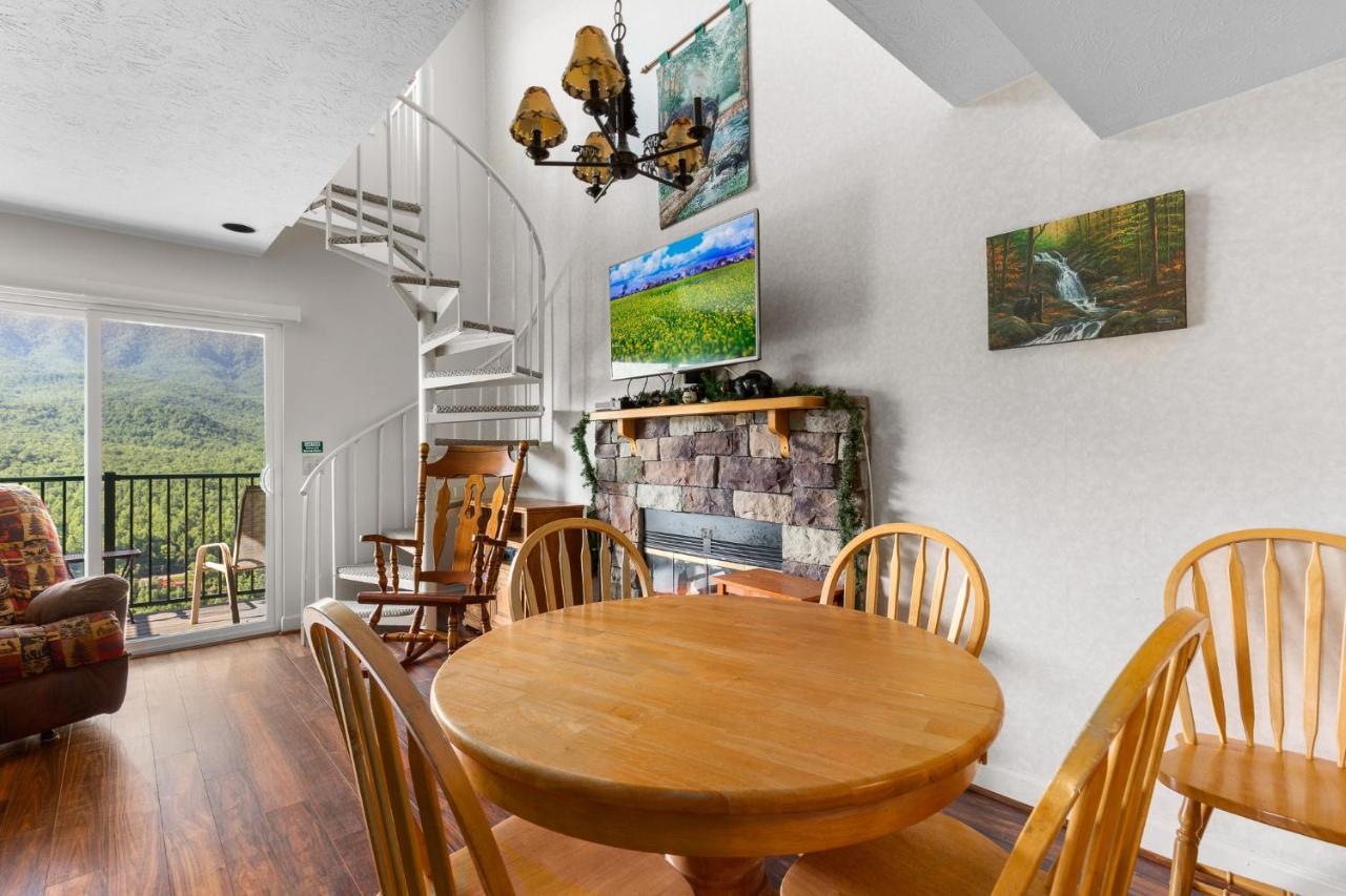 Apartment Deer Ridge Mountain C301 Gatlinburg