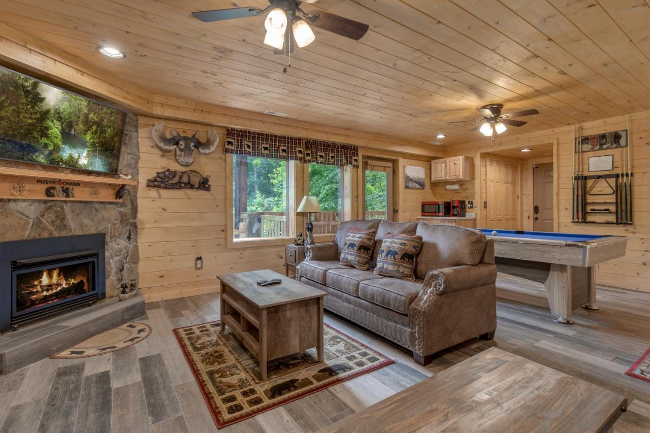 Rustic Charm * Gatlinburg