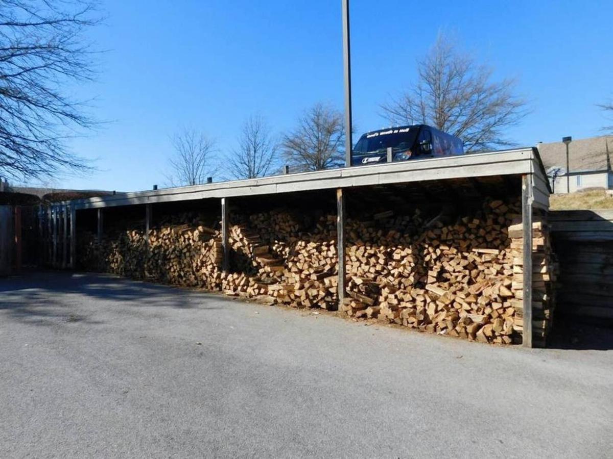 Sky High Views!!-peak Mountaintop-outdoor Pool-close To Downtown-private Balcony-wifi-cable