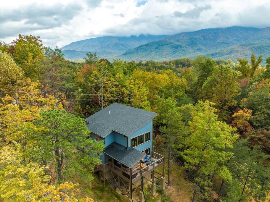Modern With Mountain Views In Tn *