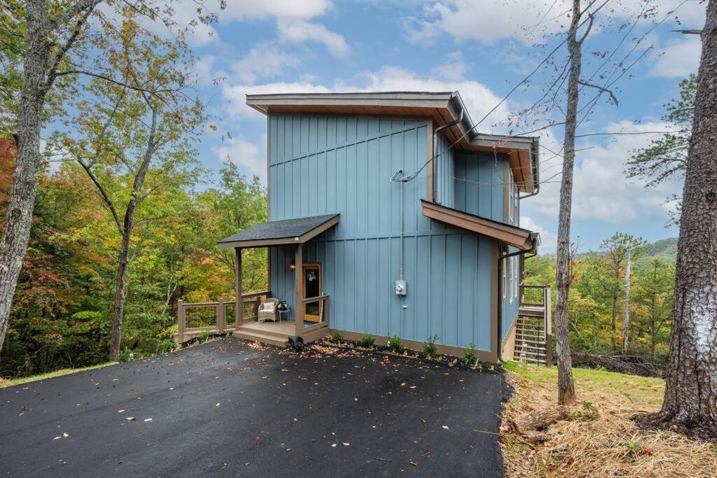 Modern With Mountain Views In Tn *