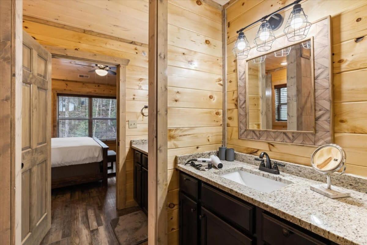 Holiday home New 8br Pool W Hot Tub & Arcade Hl