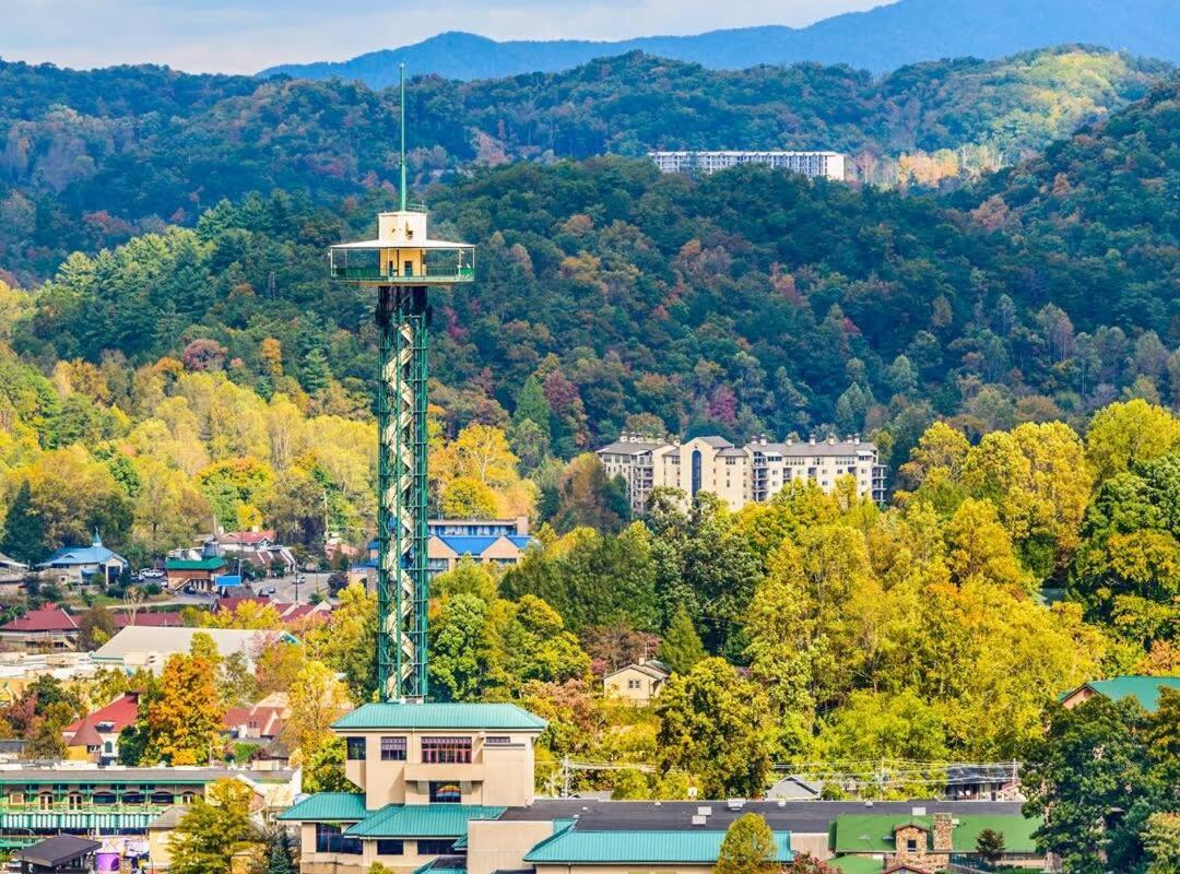 New 8br Pool W Hot Tub & Arcade Hl Holiday home Gatlinburg