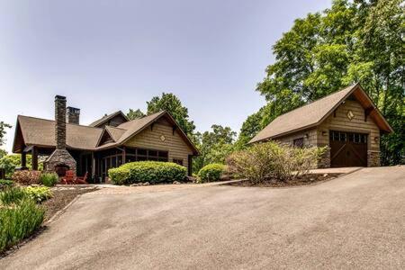 Mountain House Gatlinburg