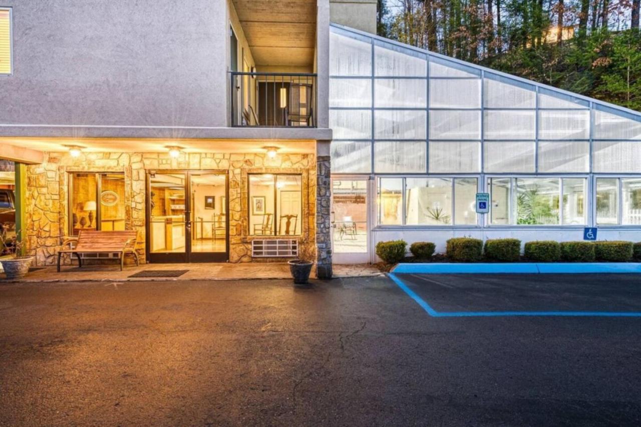 Gt307 Romantic Downtown & Pool Holiday home Gatlinburg