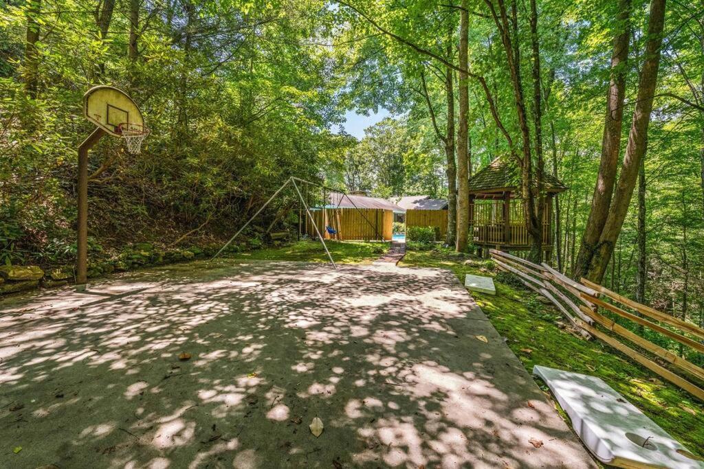 Bourbon Hollow With Hot Tub And Pool Game Only 5 Min To Downtown