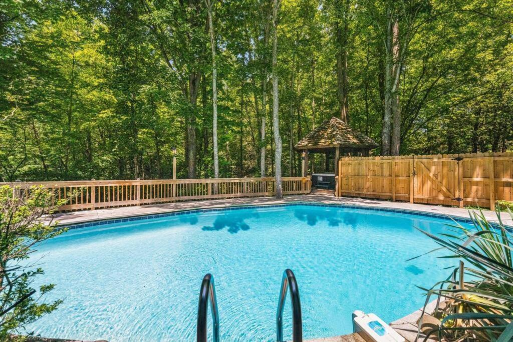 Bourbon Hollow With Hot Tub And Pool Game Only 5 Min To Downtown *