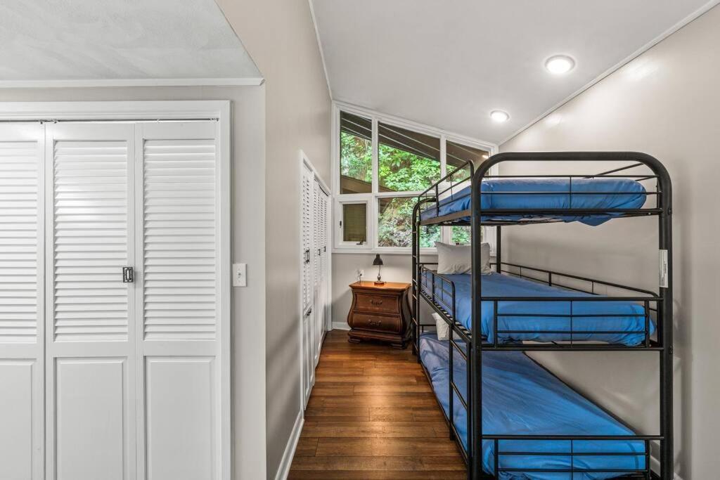 Bourbon Hollow With Hot Tub And Pool Game Only 5 Min To Downtown Holiday home