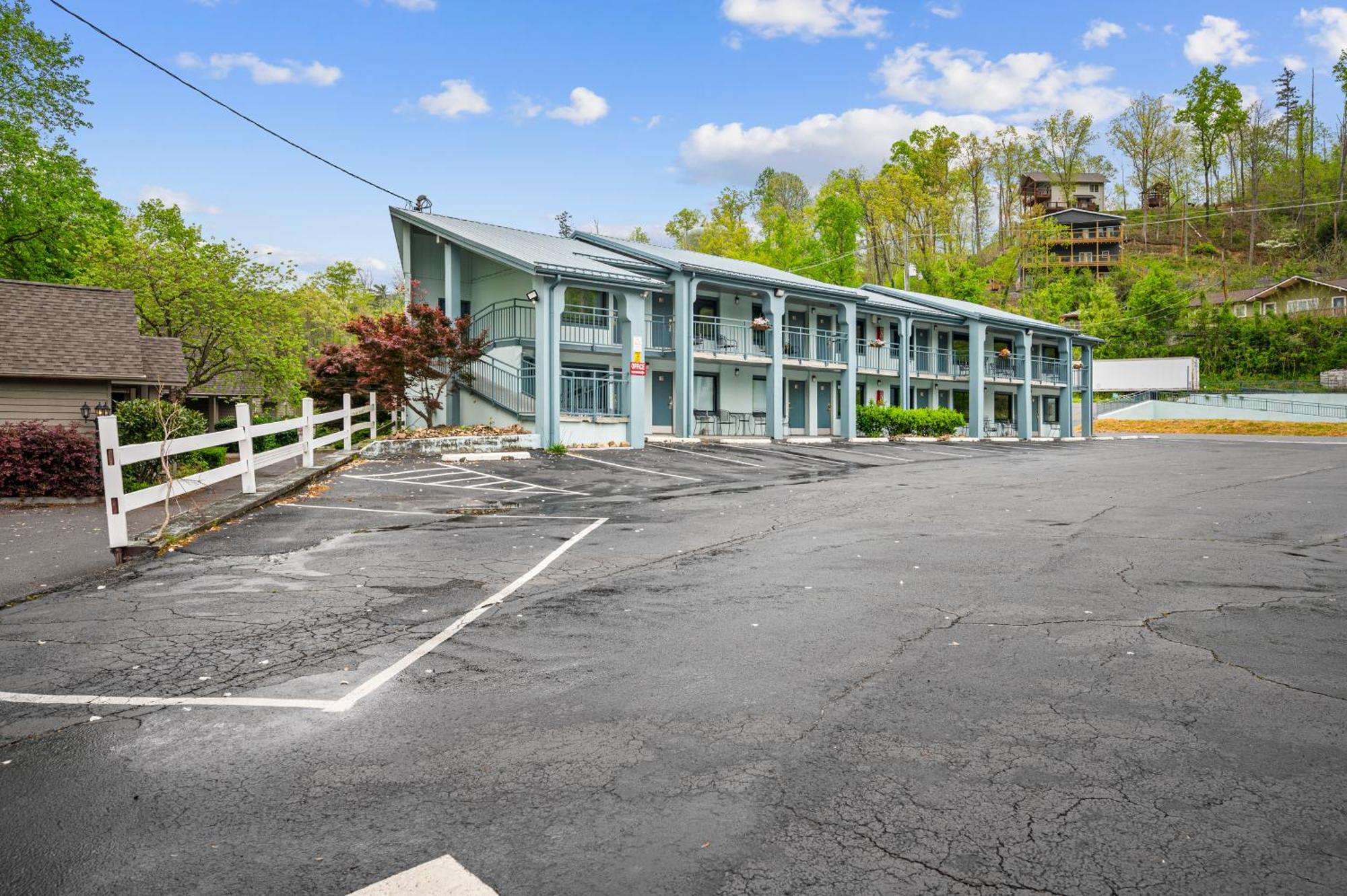 Hotel Country Town N' Gatlinburg