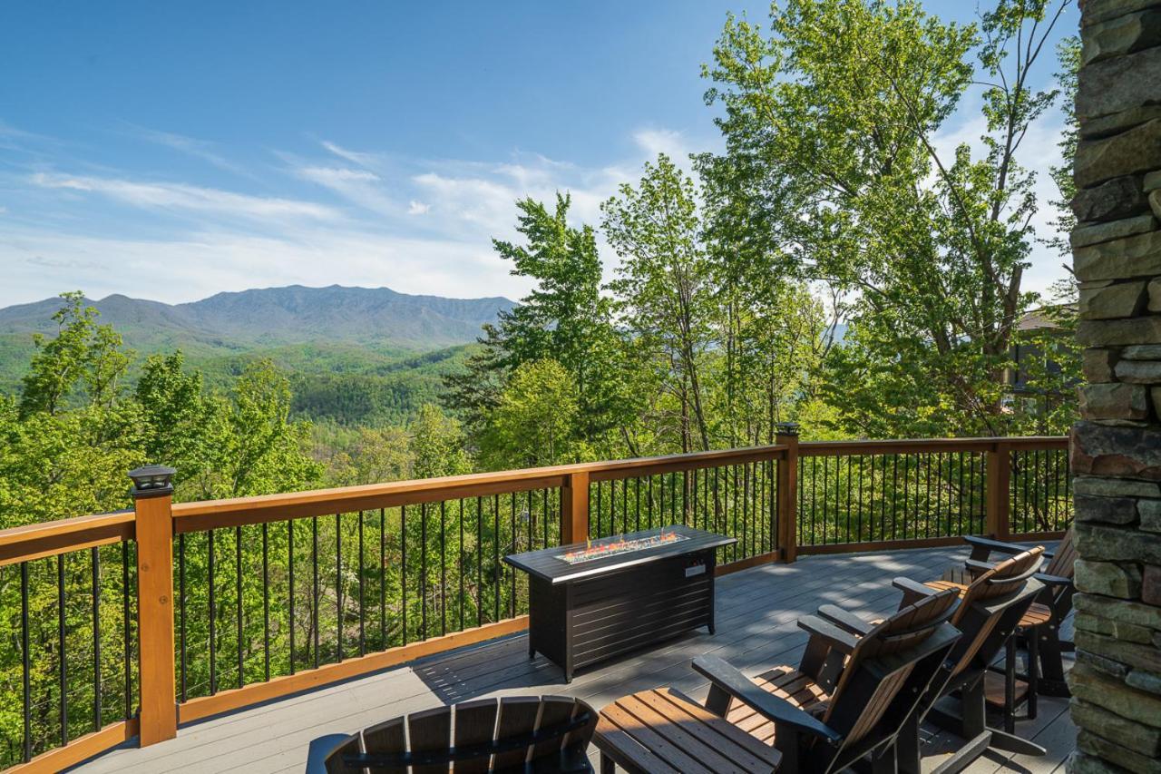 Stargazer By Stony Brook * Gatlinburg