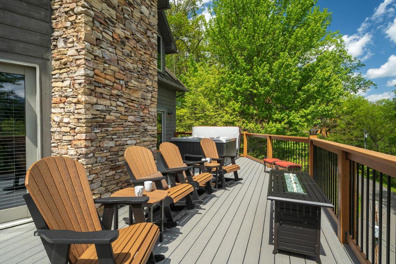 Stargazer By Stony Brook * Gatlinburg