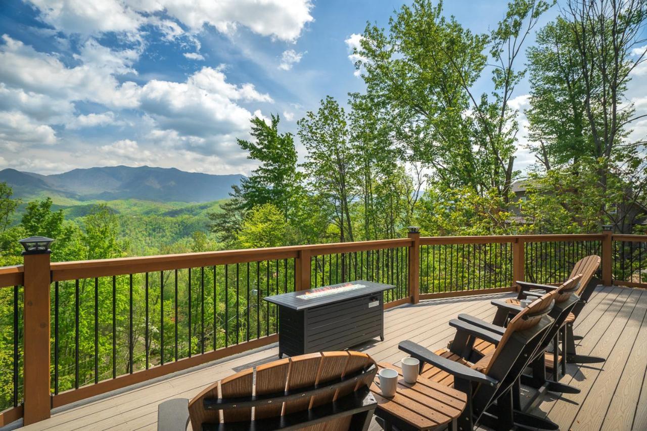 Stargazer By Stony Brook Gatlinburg