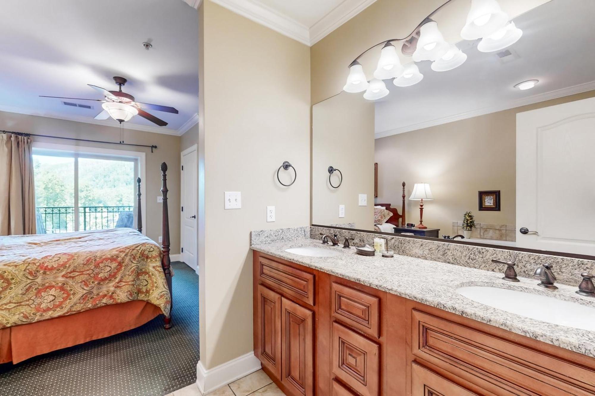 Summit Manor Unit B3062 Apartment
