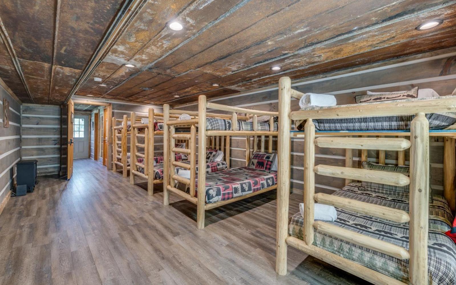 Hand Hewn Hideaway *
