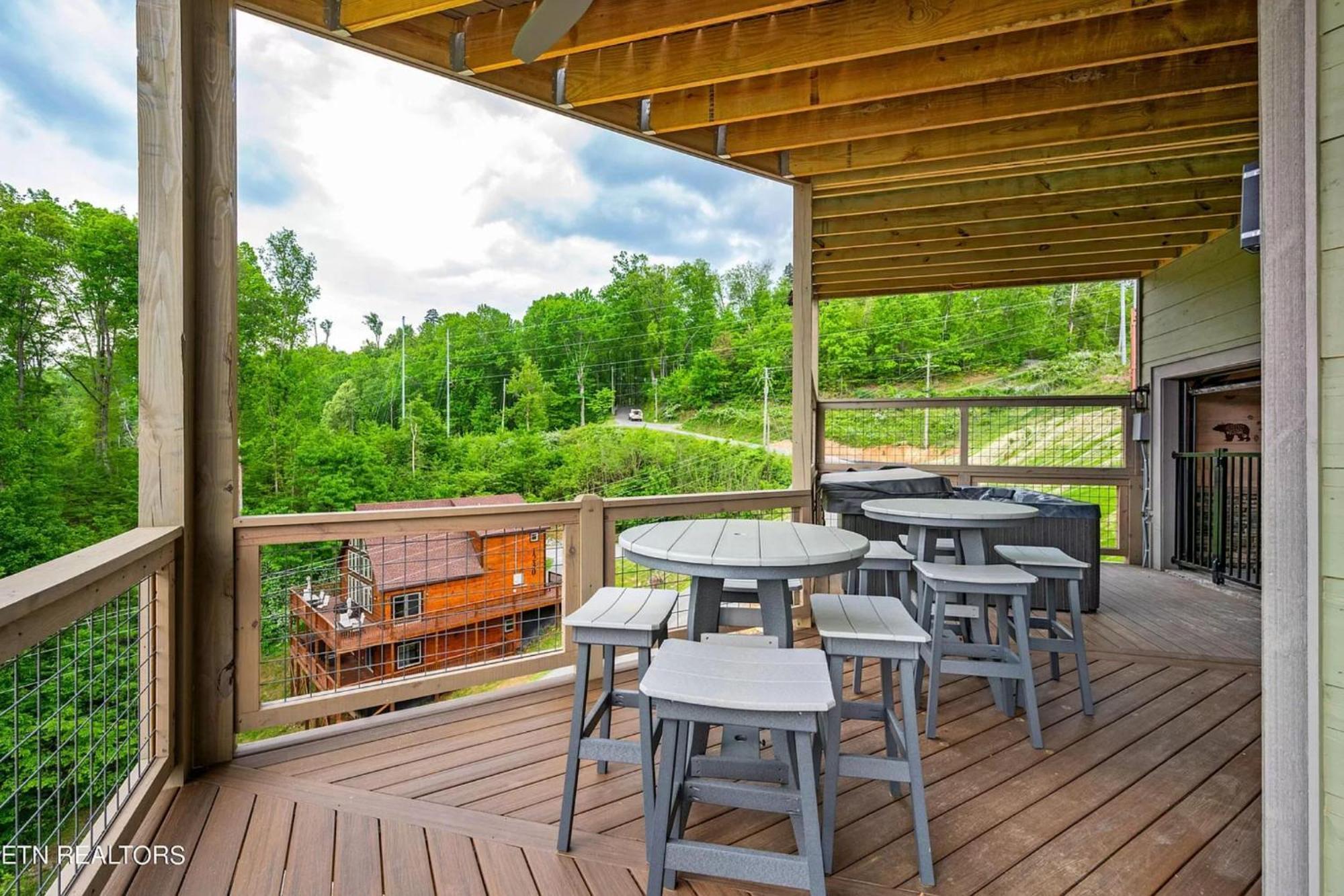 Hemlock Hideaway Gatlinburg