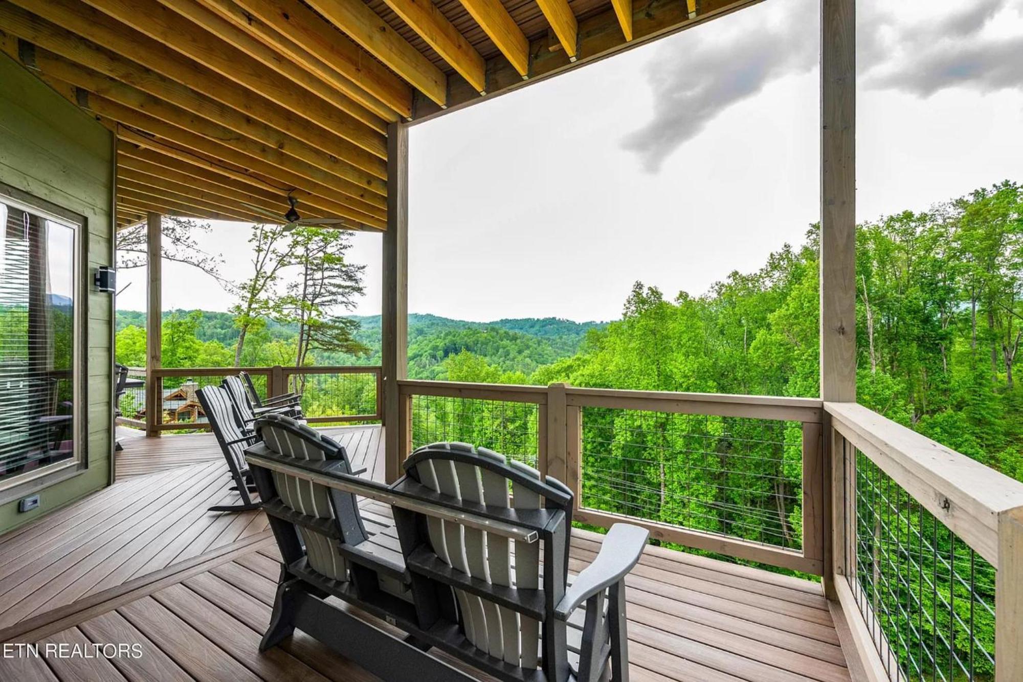 Hemlock Hideaway Gatlinburg