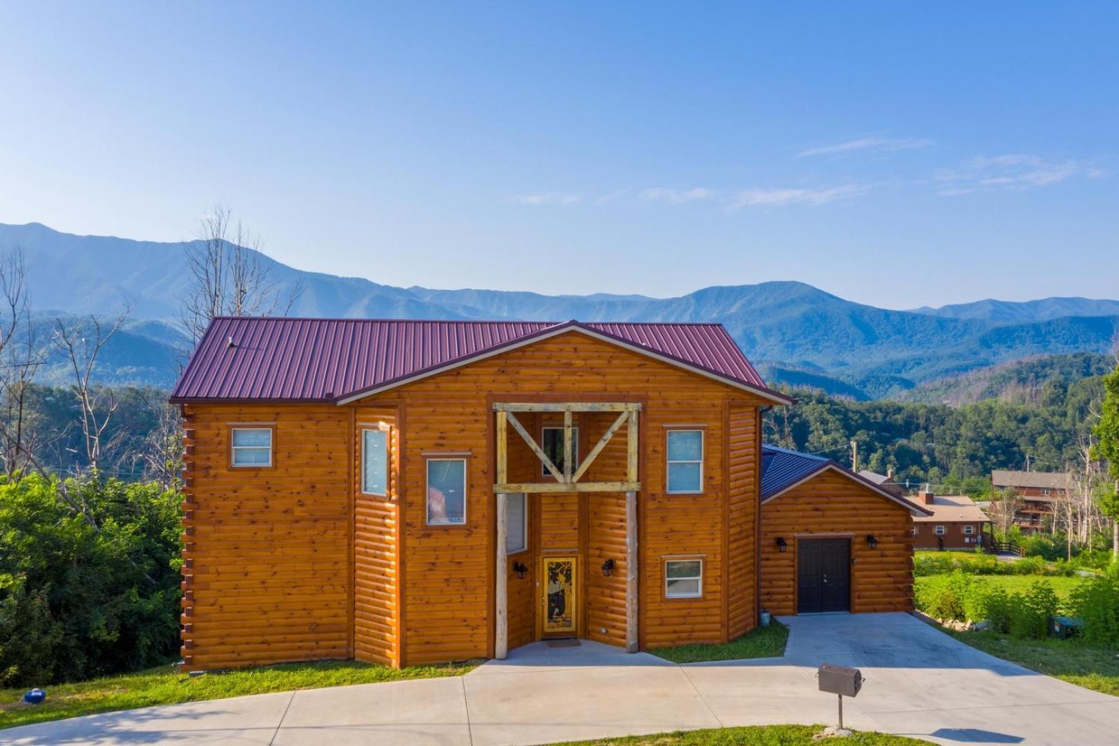 Holiday home A View To Remember Indoor Pool Hot Tub Game Theater View Attraction Tickets Gatlinburg