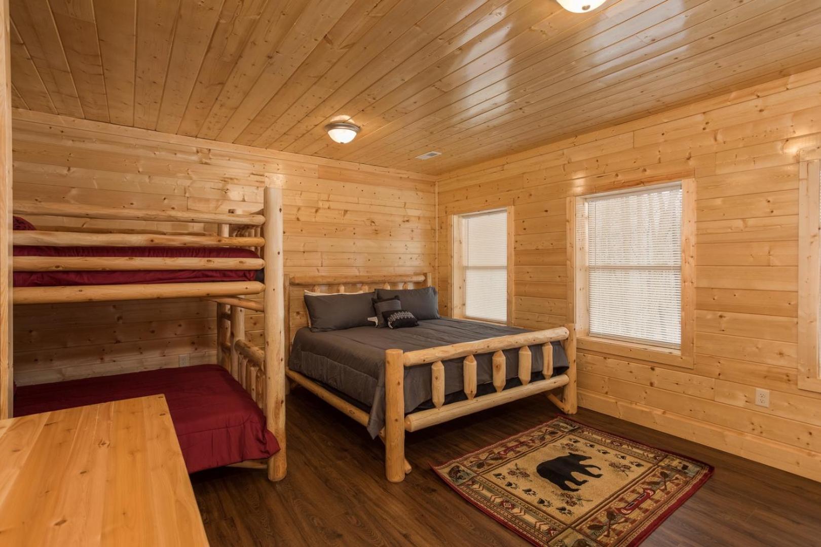 Holiday home A View To Remember Indoor Pool Hot Tub Game Theater View Attraction Tickets *
