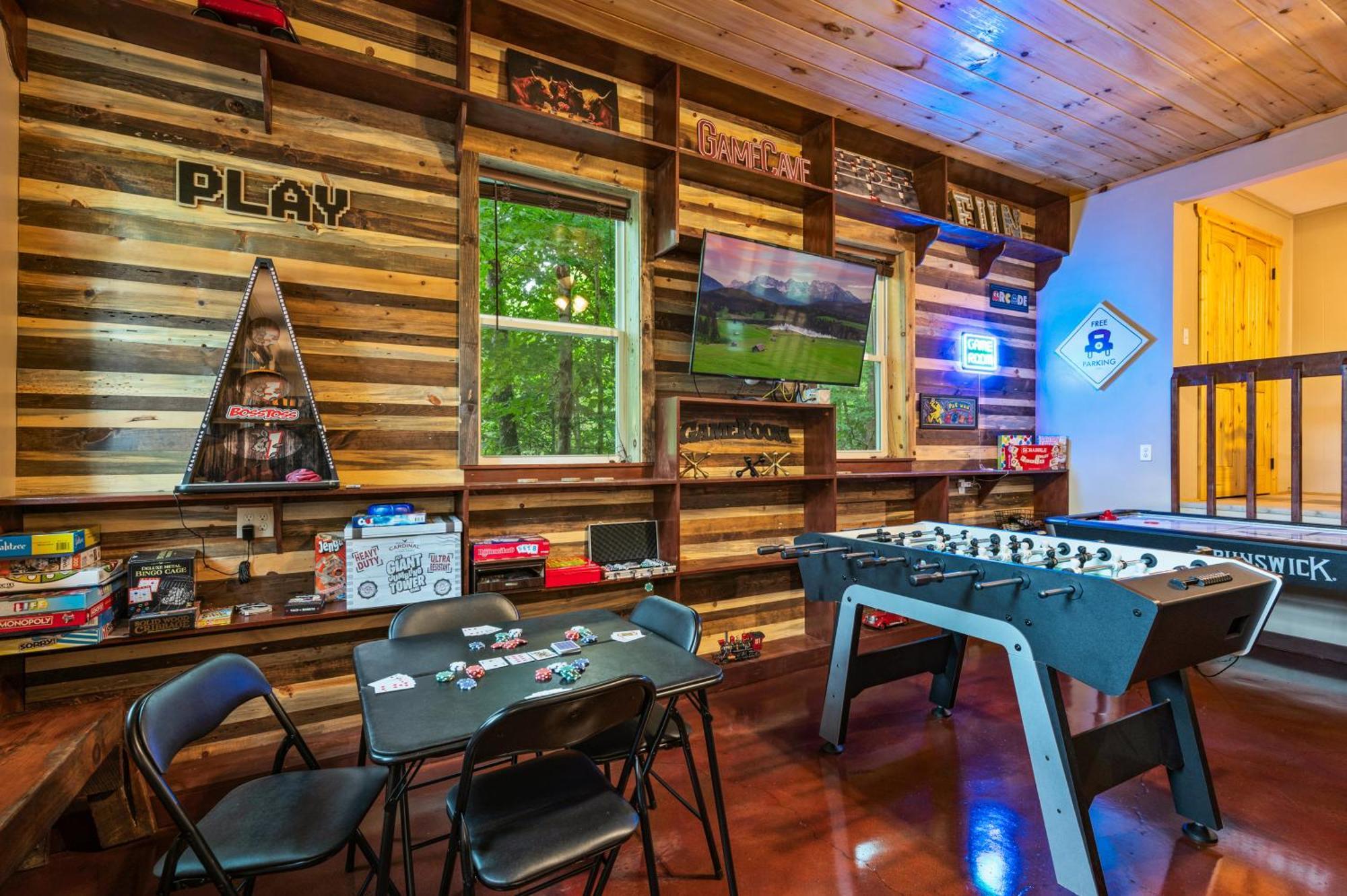 Holiday home Beautiful With Fireplace And Large Game Gatlinburg