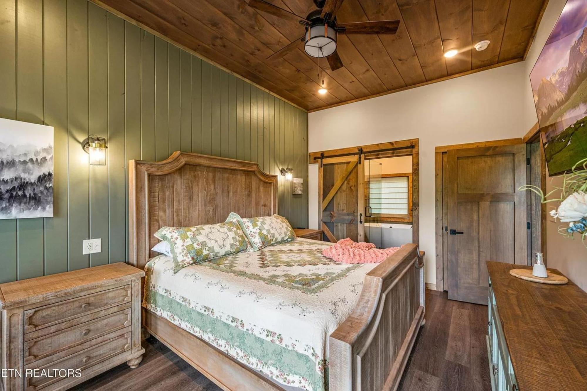 Villa Hemlock Hideaway *