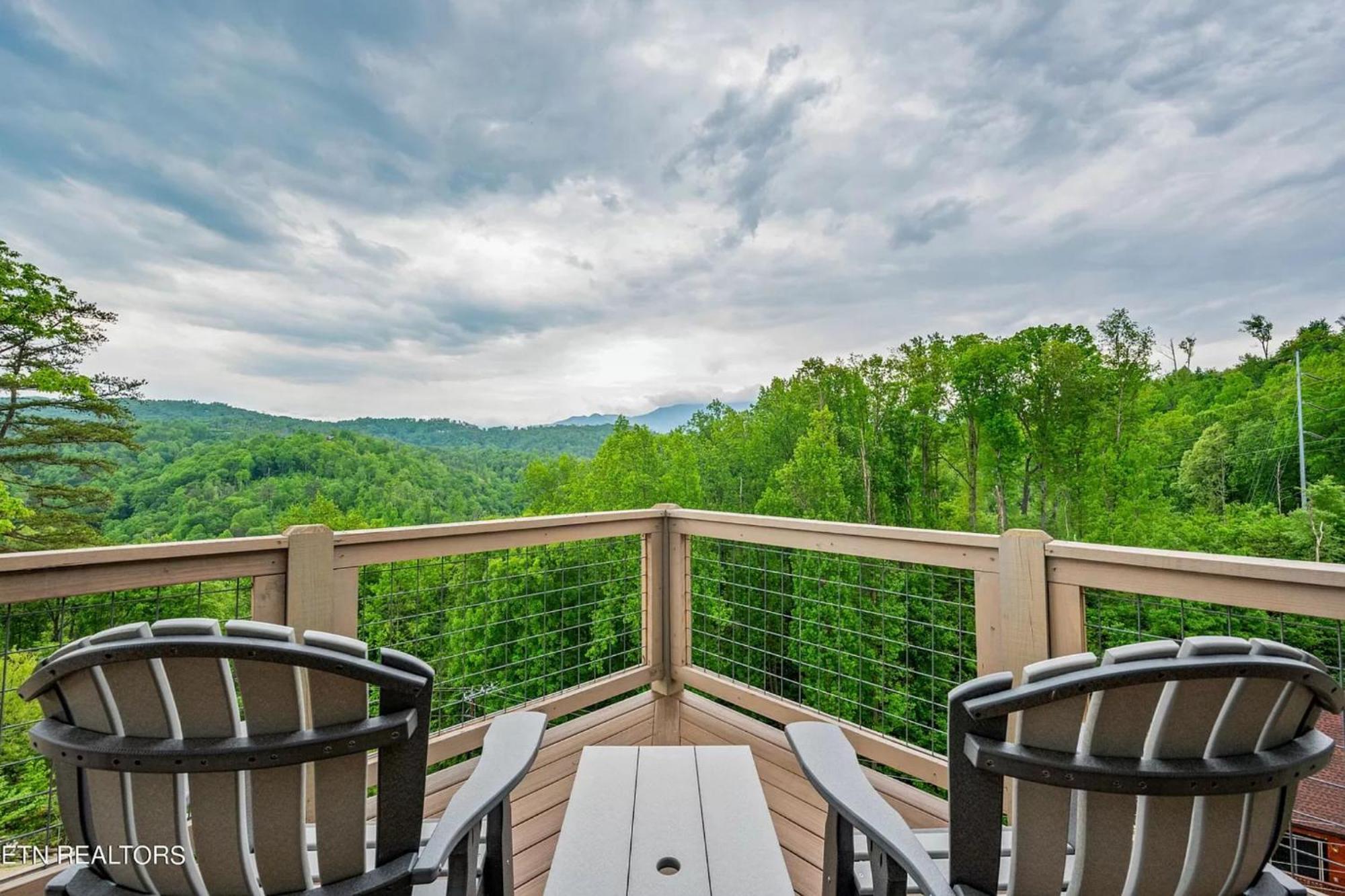 Hemlock Hideaway Gatlinburg