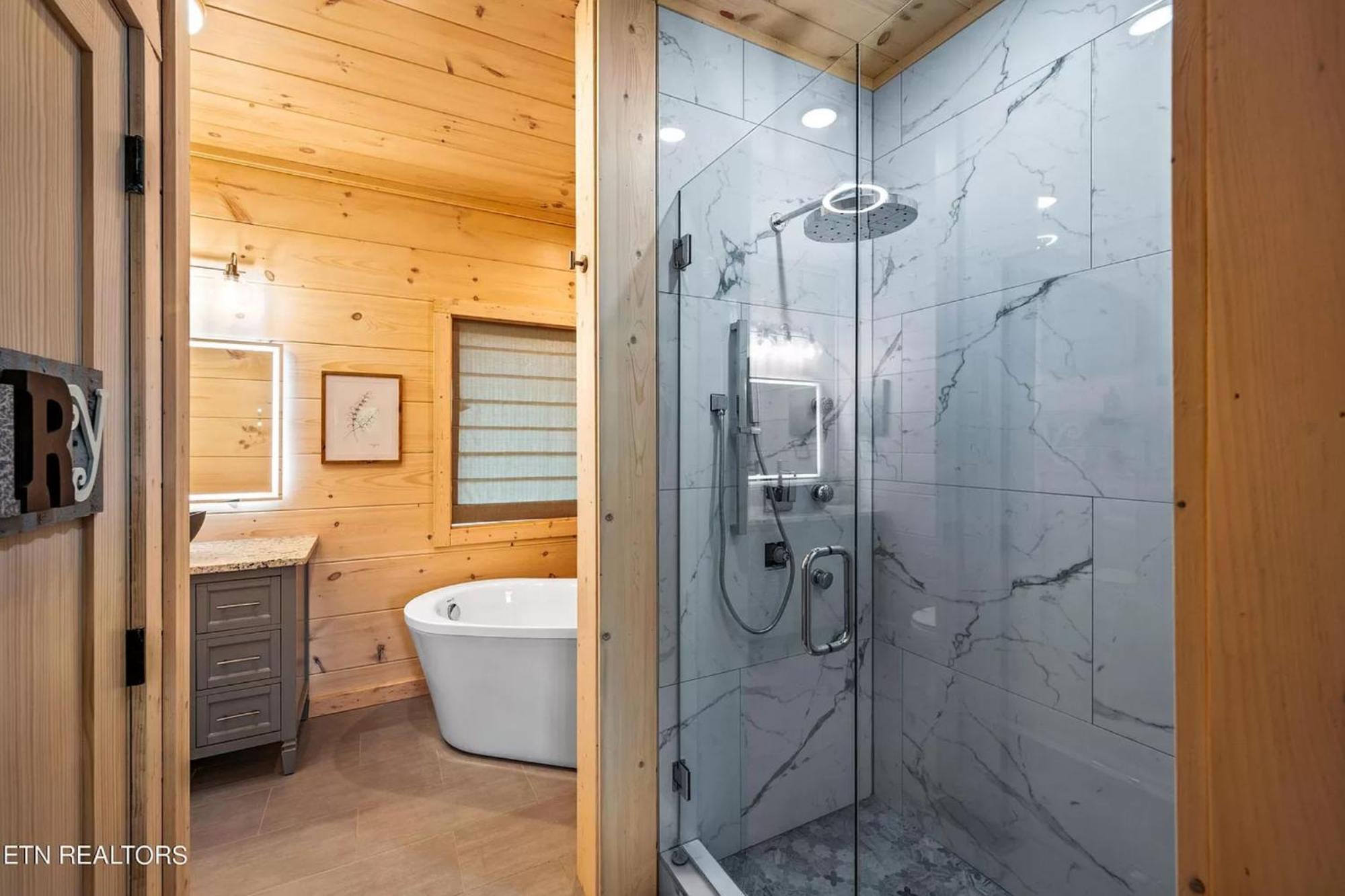 Villa Hemlock Hideaway