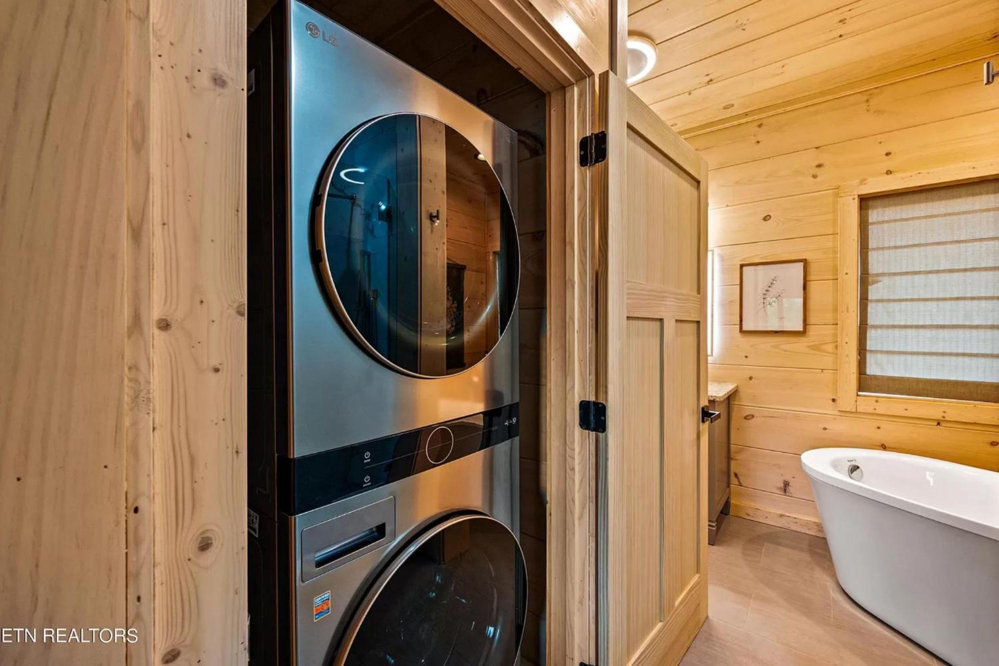Hemlock Hideaway Villa Gatlinburg