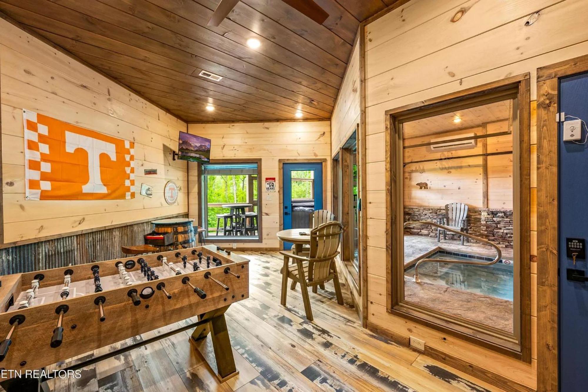Villa Hemlock Hideaway *
