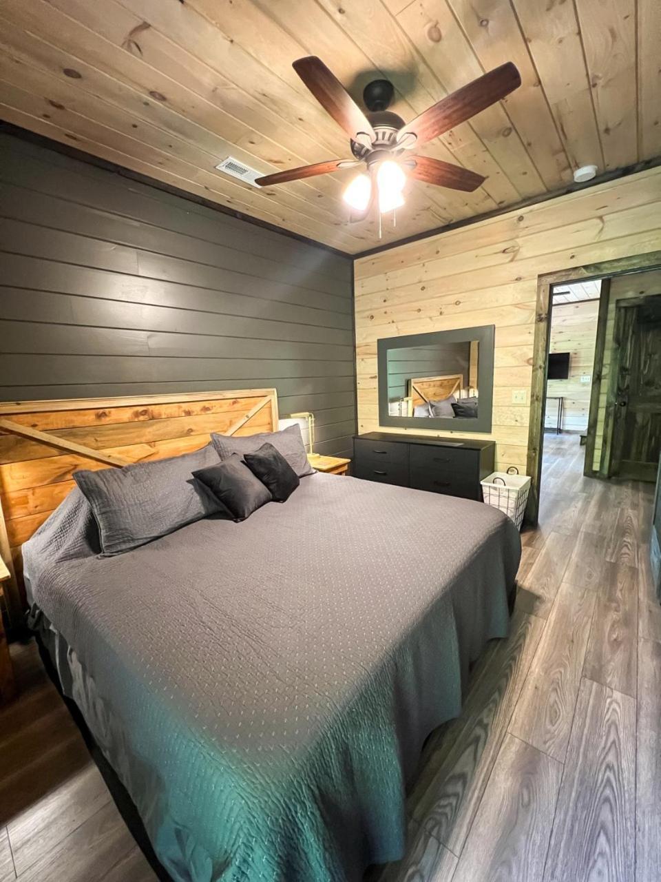 Holiday home Jj Getaway Is A Beautiful 1 Bedroom In Cobbly Knob - Sleeps 6 *