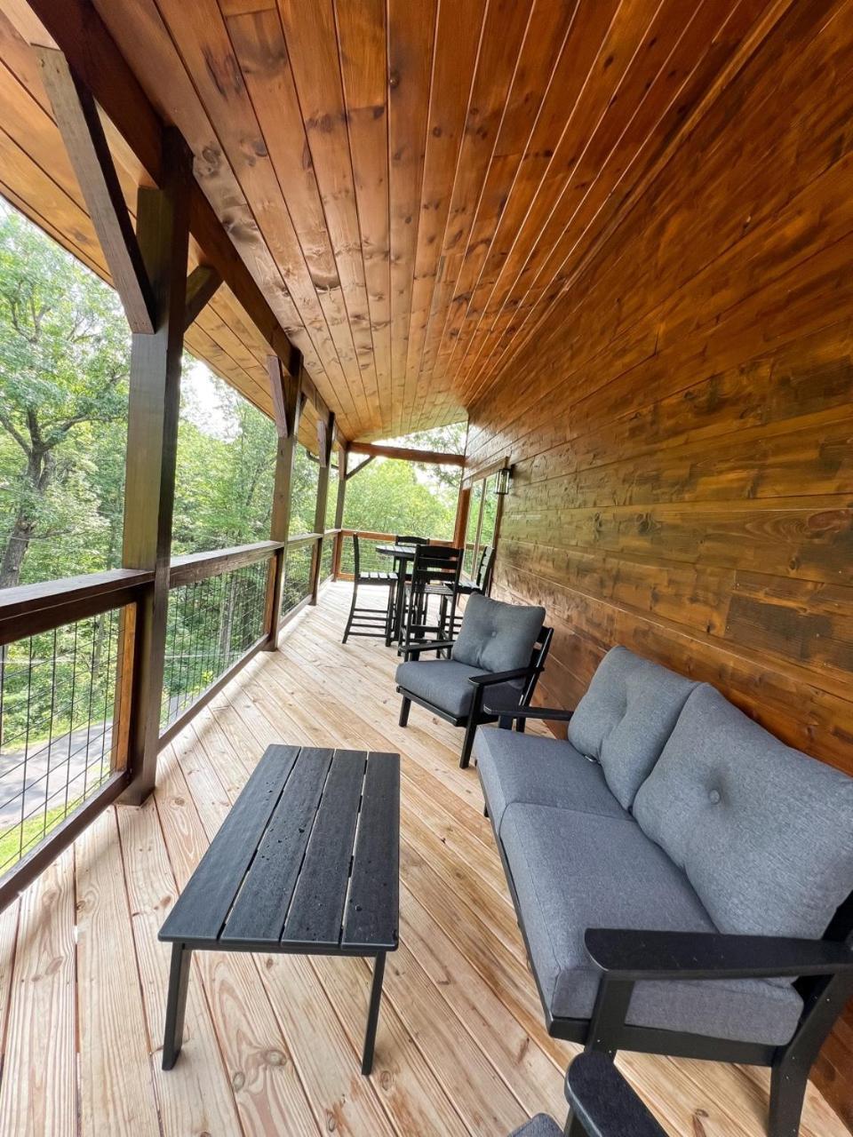 Jj Getaway Is A Beautiful 1 Bedroom In Cobbly Knob - Sleeps 6 Gatlinburg