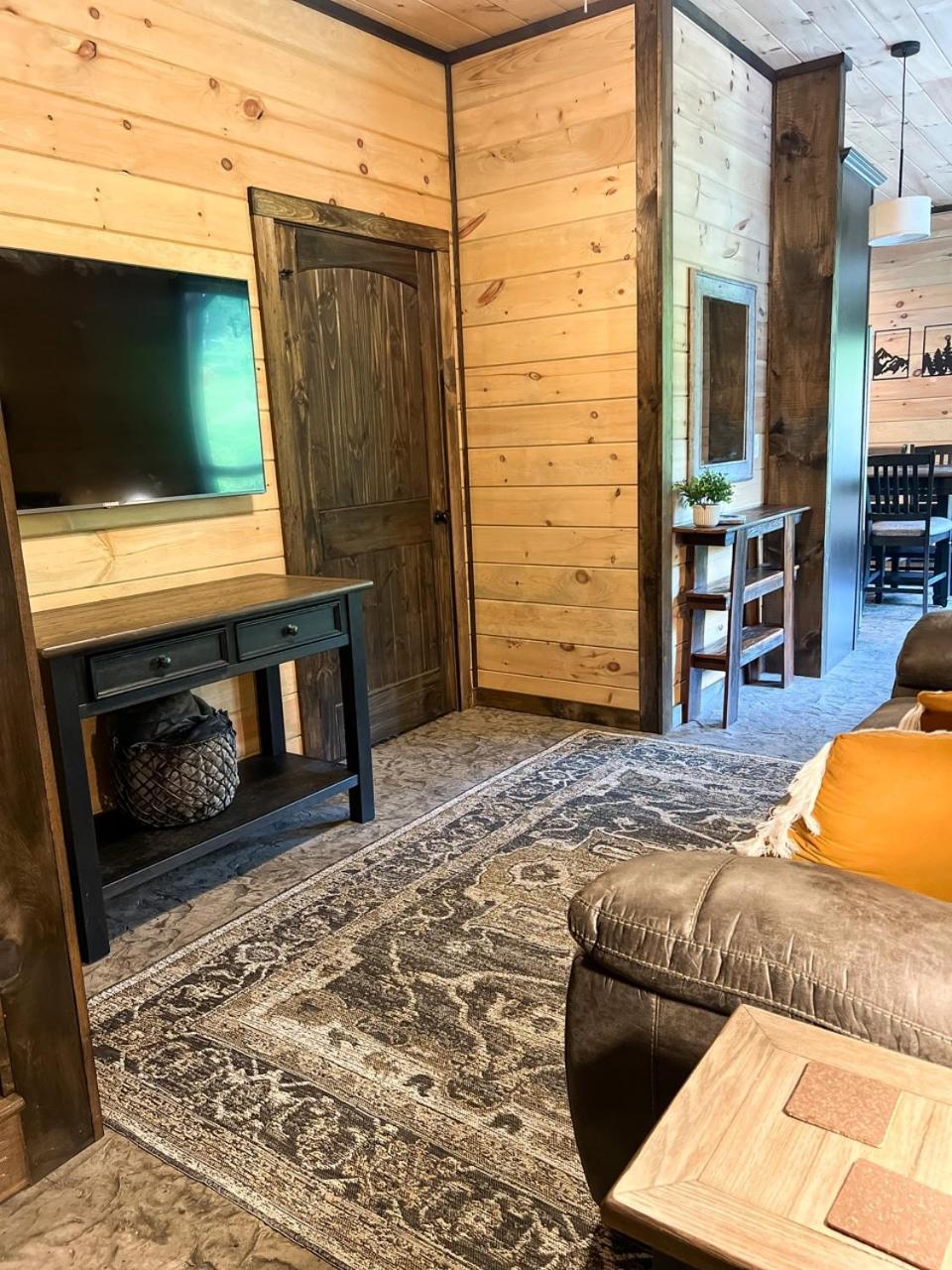 Holiday home Jj Getaway Is A Beautiful 1 Bedroom In Cobbly Knob - Sleeps 6