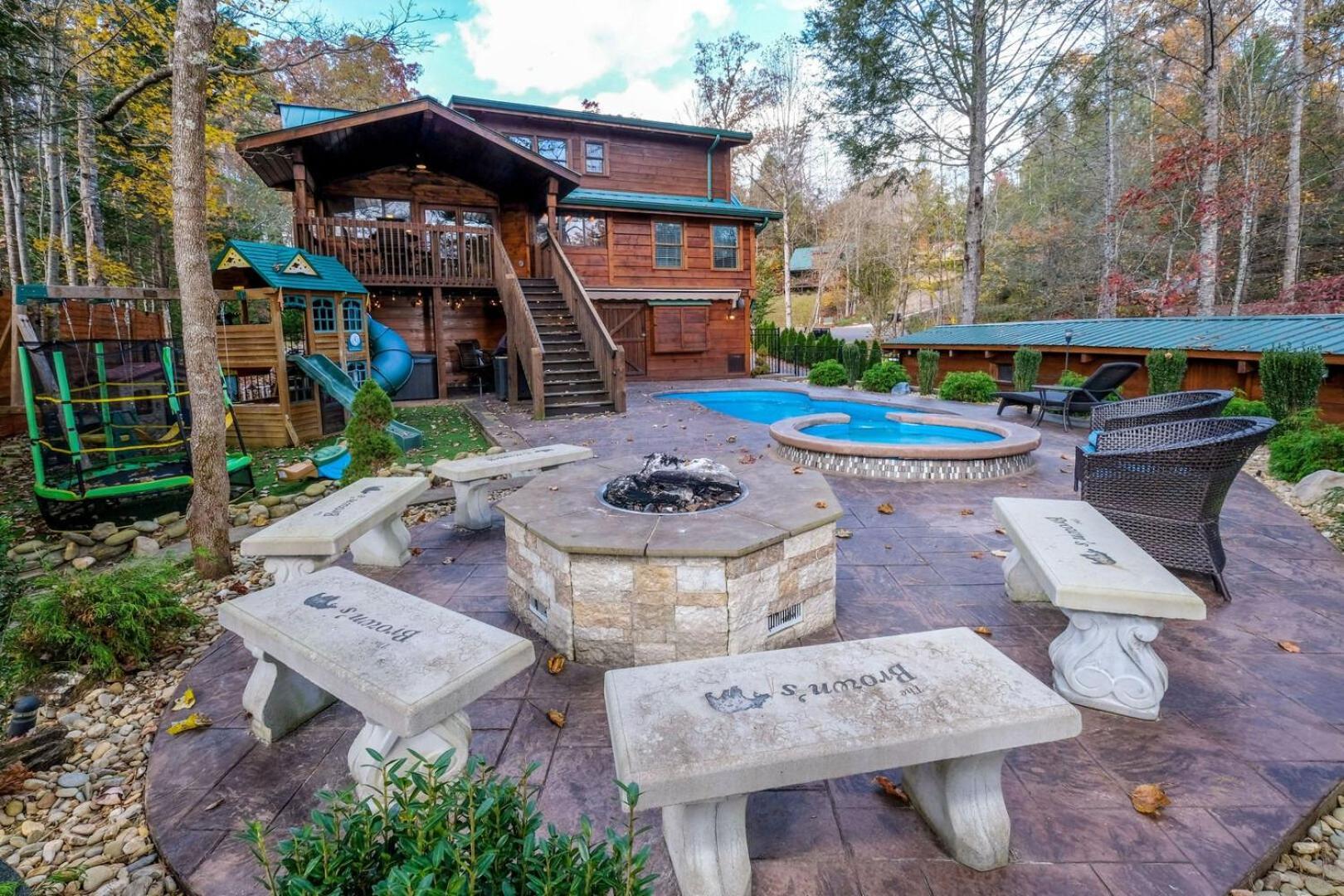 Pitter Patter Swimming Pool Ht Near D'town Holiday home *