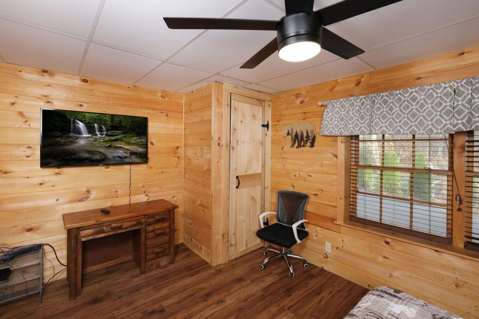 Pitter Patter Swimming Pool Ht Near D'town Holiday home Gatlinburg