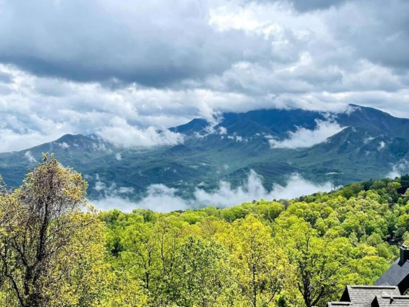 2 Places, 1 Epic Smoky Mtn Stay! Breathtaking Views-indoor Pool-outdoor Pool-hot Tubs-arcade-playground-close To Downtown * Gatlinburg