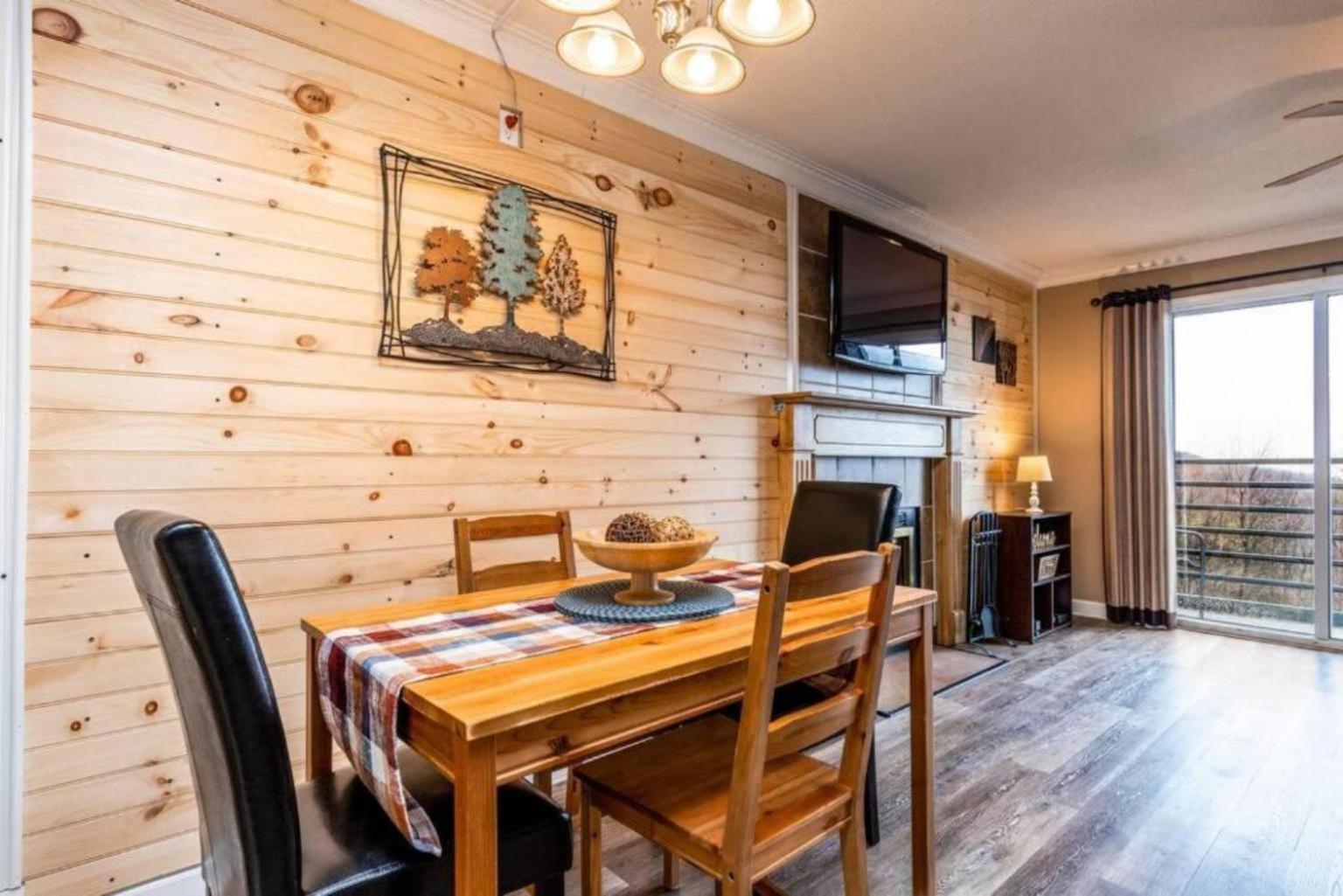 2 Places, 1 Epic Smoky Mtn Stay! Breathtaking Views-indoor Pool-outdoor Pool-hot Tubs-arcade-playground-close To Downtown Apartment
