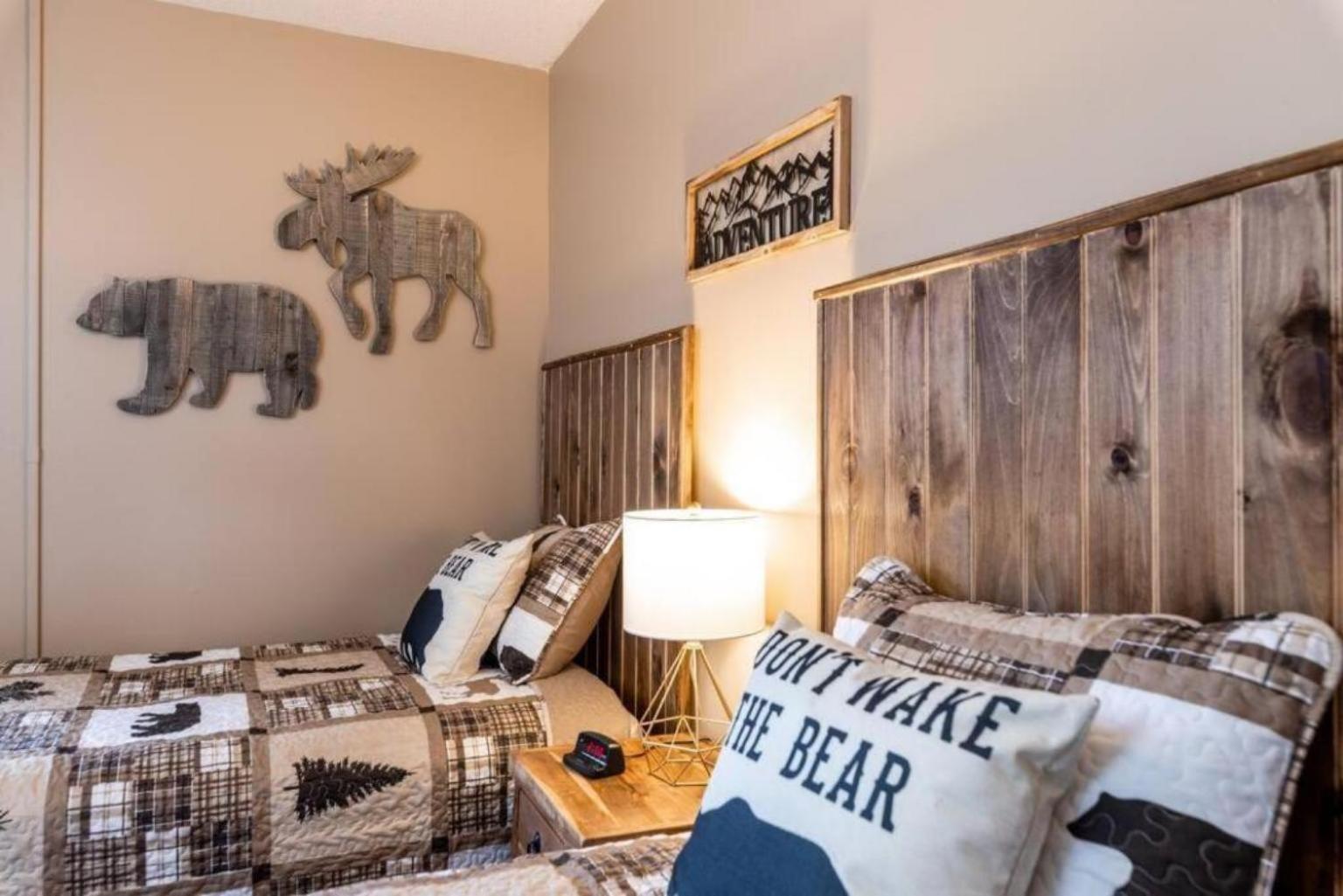 2 Places, 1 Epic Smoky Mtn Stay! Breathtaking Views-indoor Pool-outdoor Pool-hot Tubs-arcade-playground-close To Downtown *