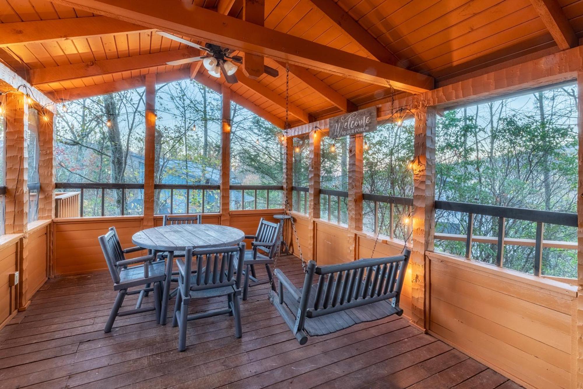 Real Log With Amazing Views, Hot Tub, Sauna, Games Holiday home *