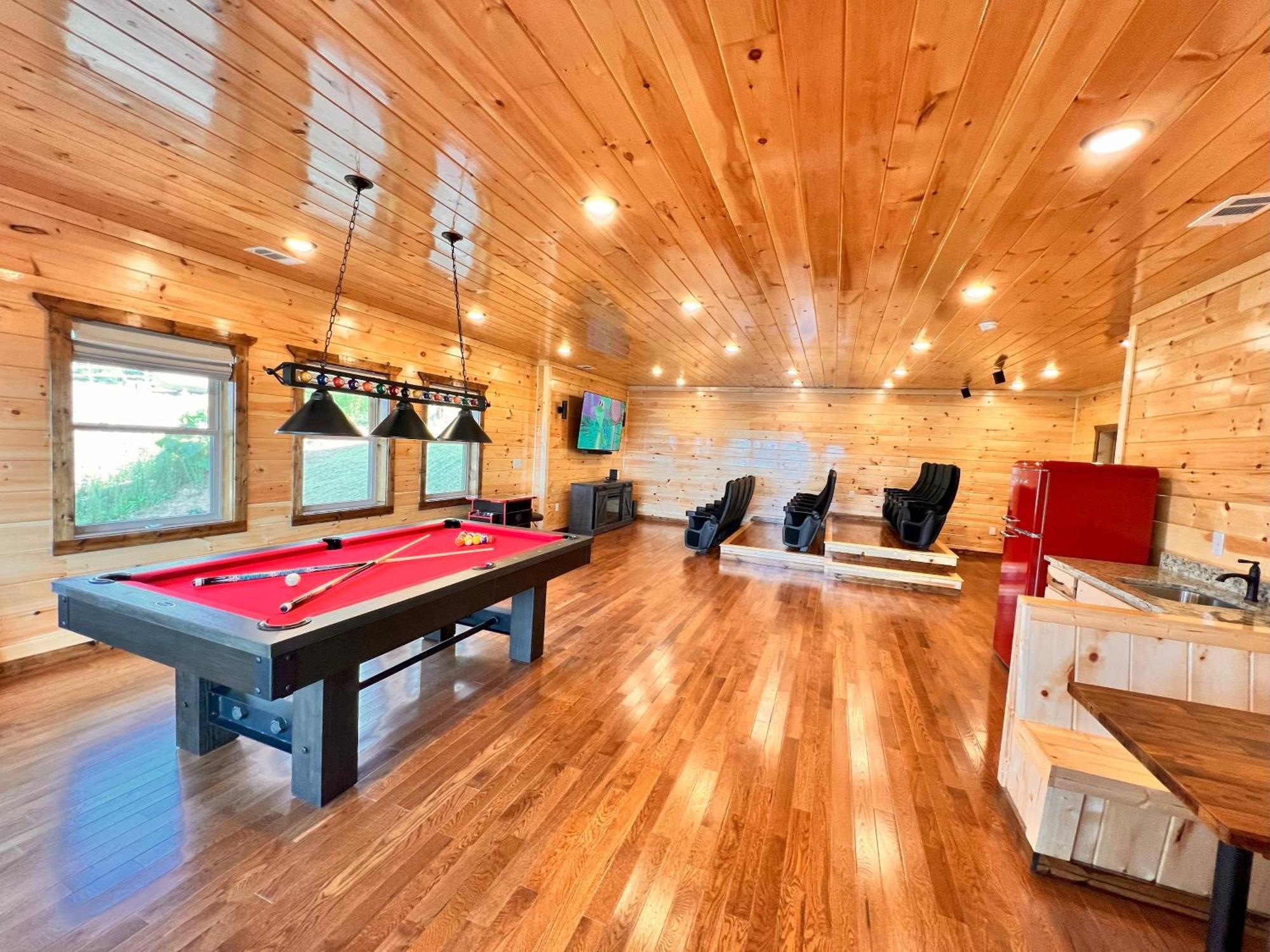 Luxury 4 Bdr, Breathtaking Views, Theater, Evc Gatlinburg