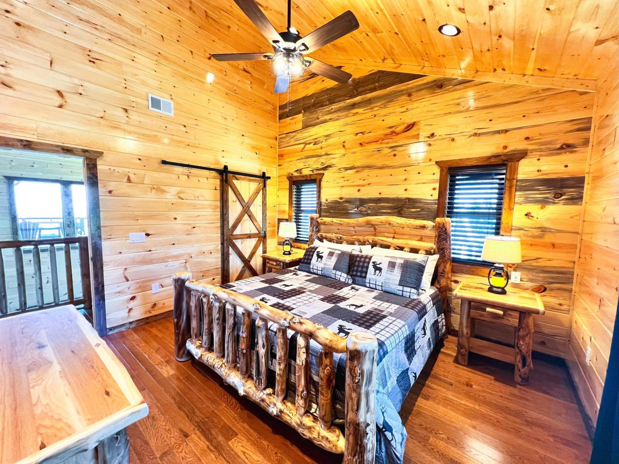 Luxury 4 Bdr, Breathtaking Views, Theater, Evc Chalet *