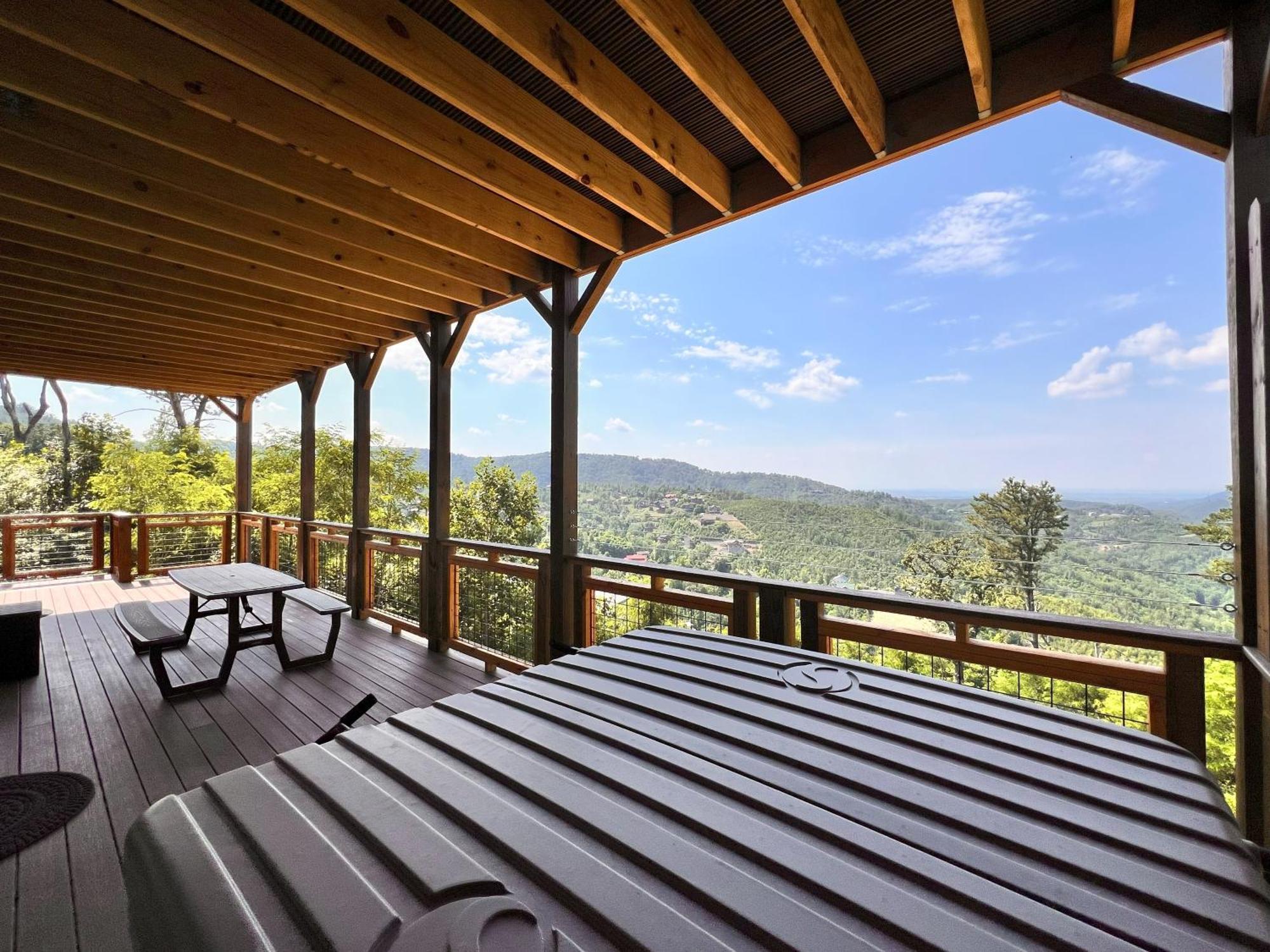 Chalet Luxury 4 Bdr, Breathtaking Views, Theater, Evc Gatlinburg