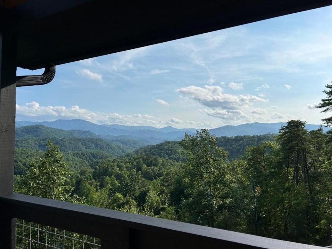 A Leconte Sunrise View *