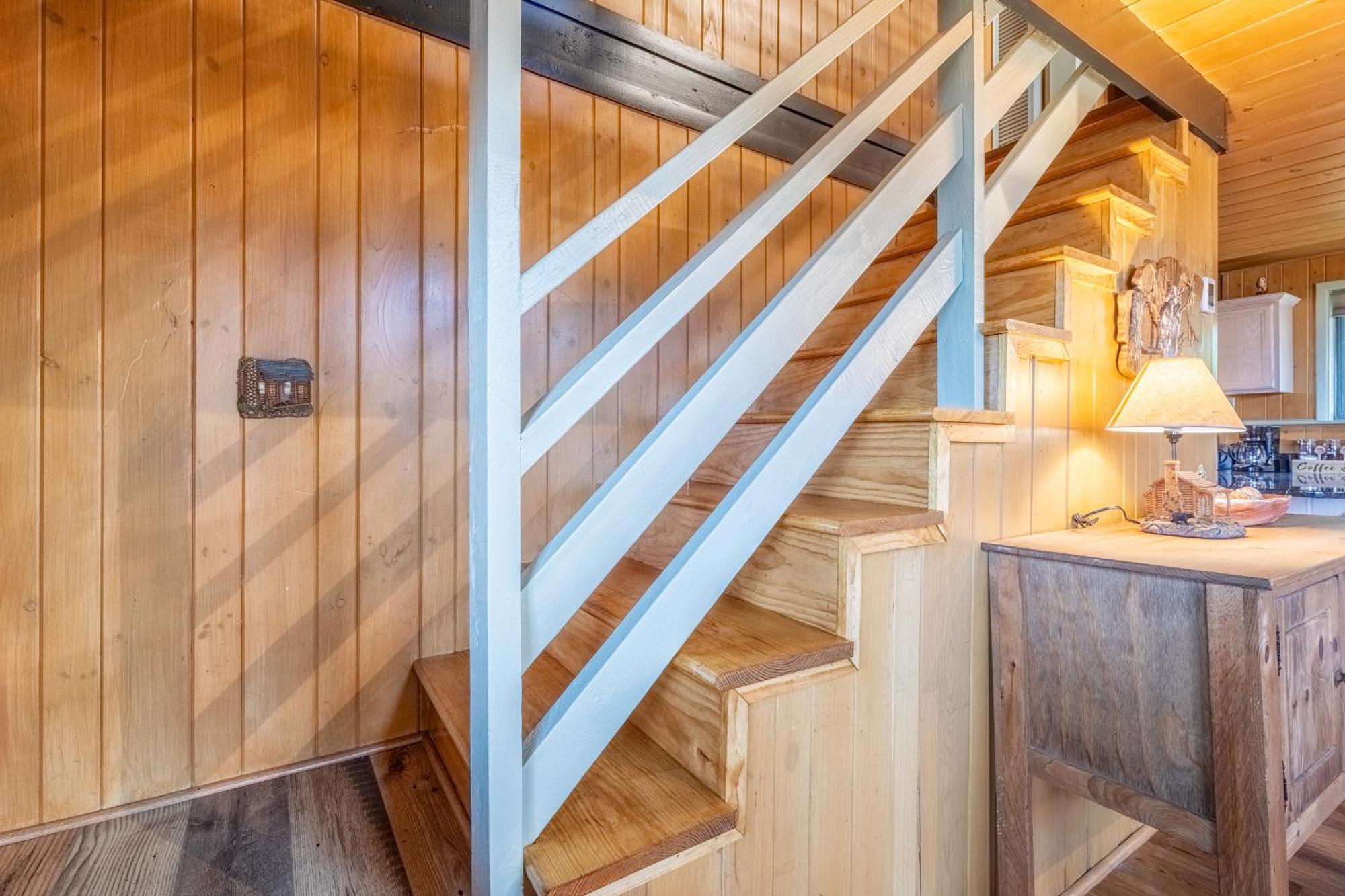 Chalet With Breathtaking Views, Hot Tub, Sauna, 10 Min To Downtown And National Park *