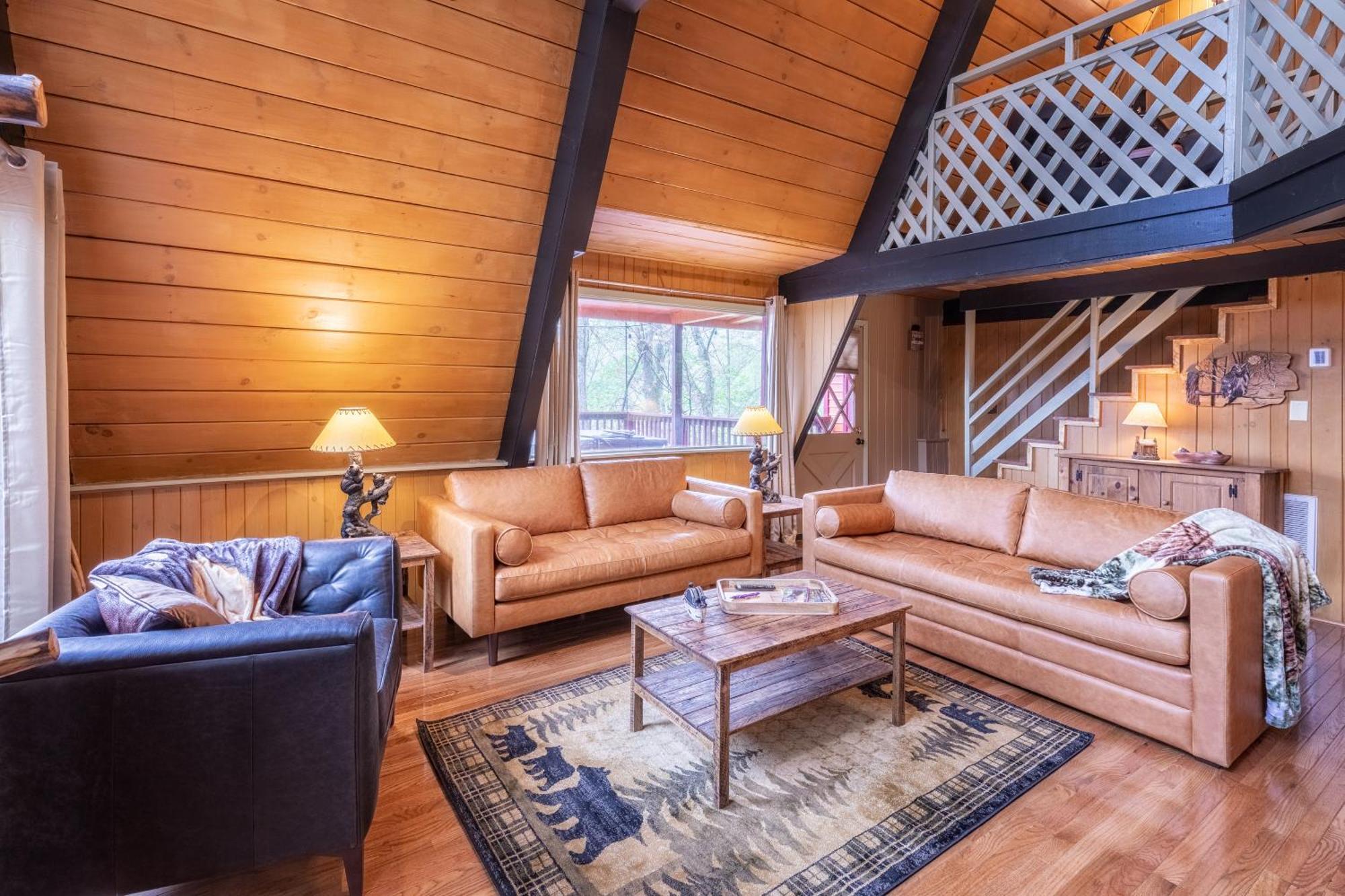 With Breathtaking Views, Hot Tub, Sauna, 10 Min To Downtown And National Park