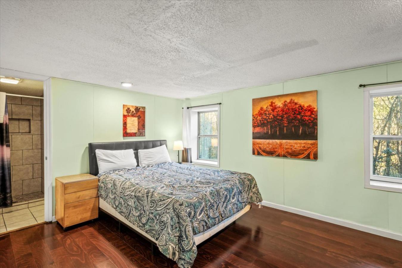 Smoky Mountain With Swim Spa- Theater- Pool Table- Pet Friendly
