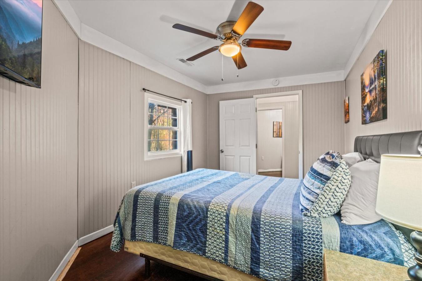 Smoky Mountain With Swim Spa- Theater- Pool Table- Pet Friendly