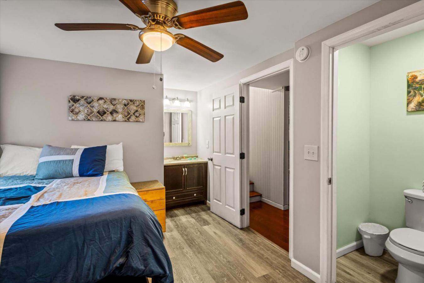 Smoky Mountain With Swim Spa- Theater- Pool Table- Pet Friendly Chalet *