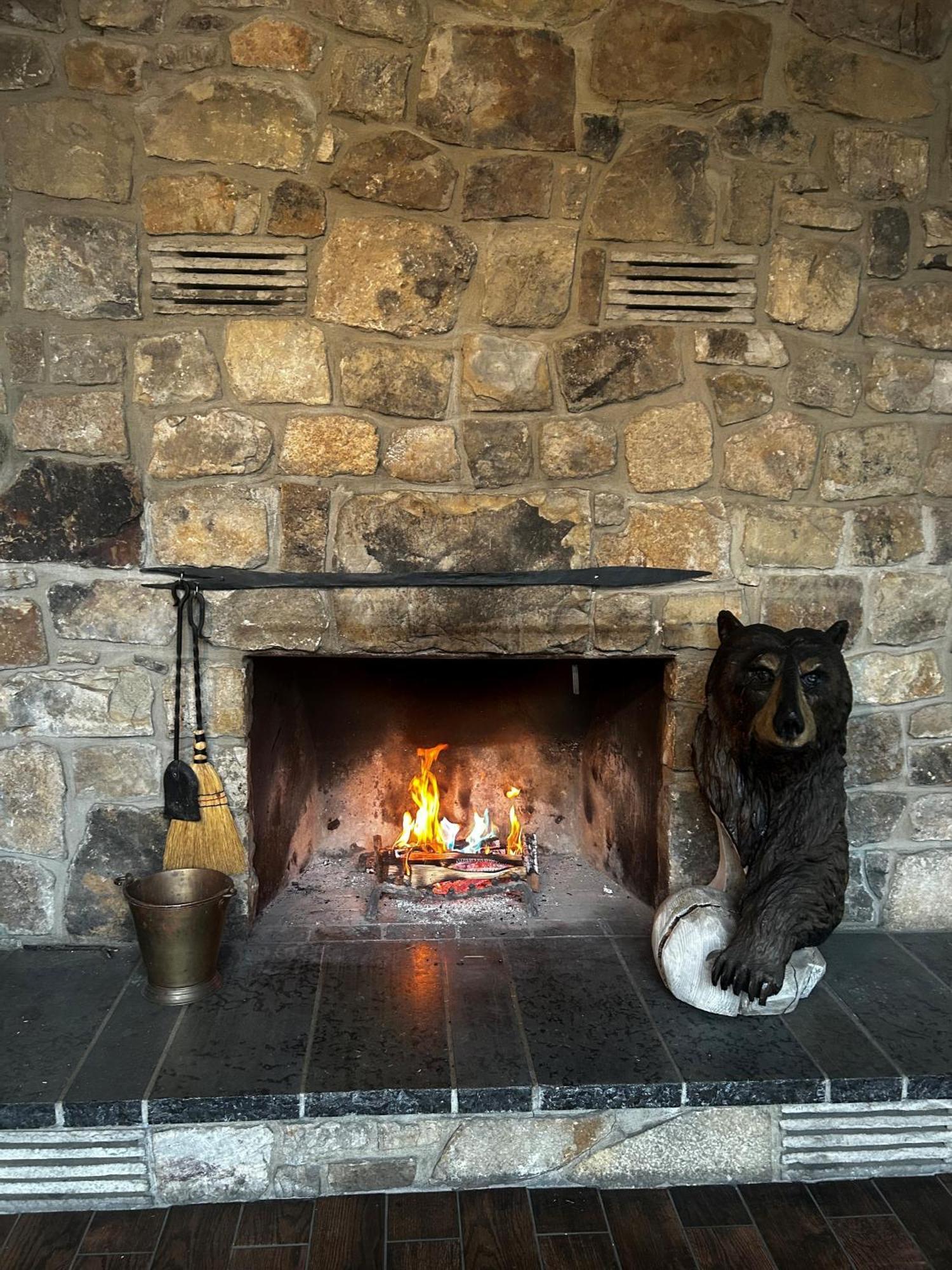 Brookside Hotel 3*