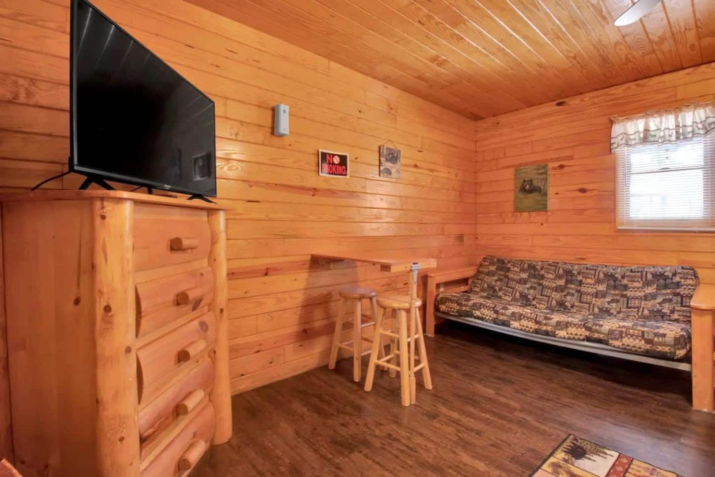 Pet Friendly In Campsite *