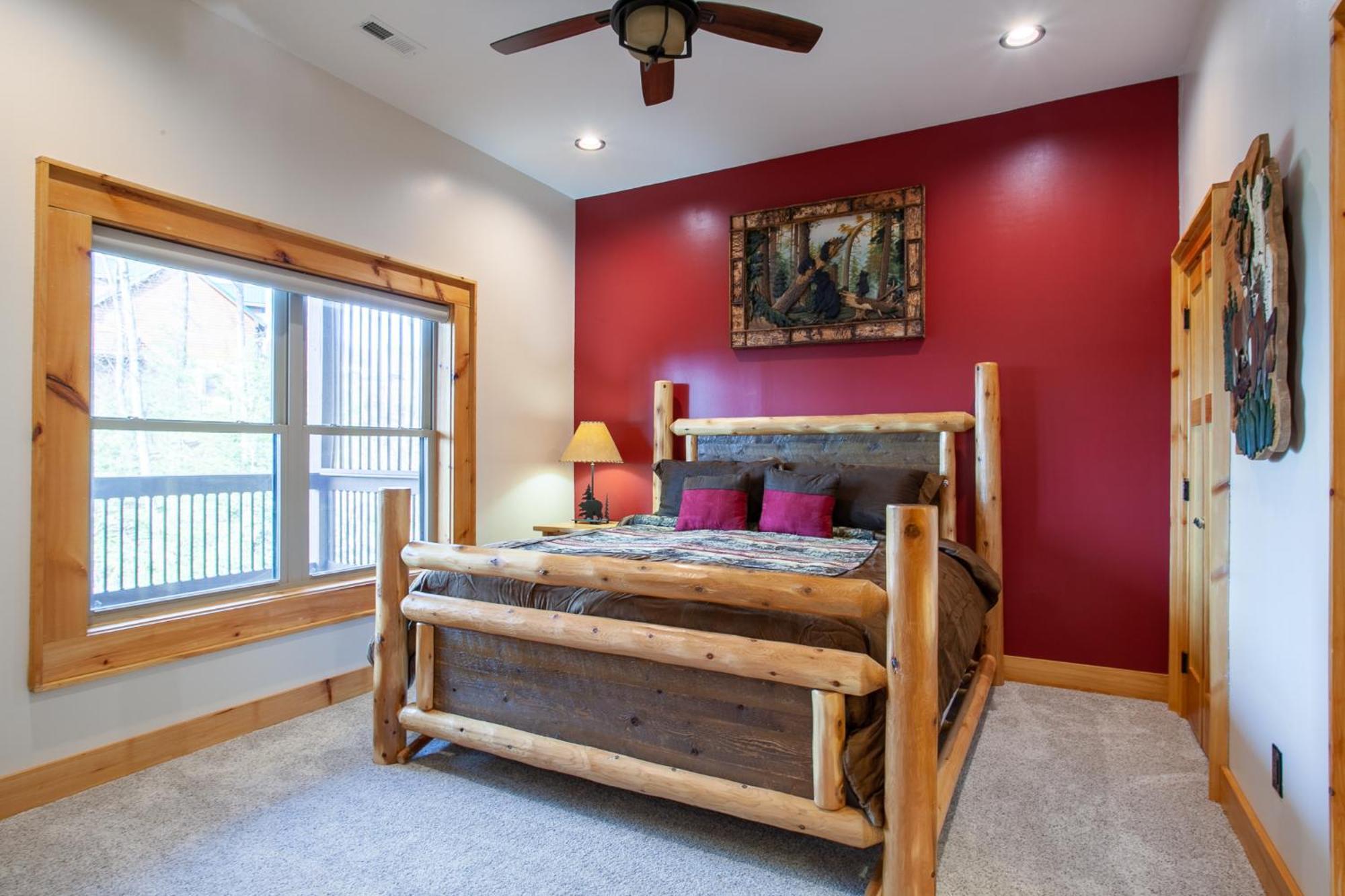 Majesty With Mtn View, Hot Tub And Game * Gatlinburg